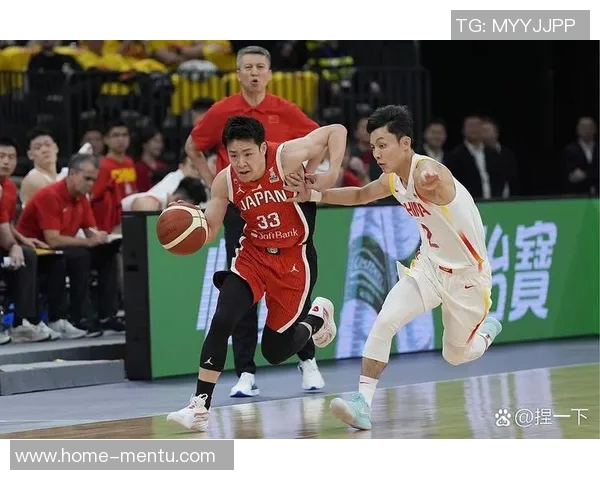 辽宁男篮与北京男篮激战正酣谁将赢得这场焦点对决的胜利